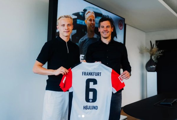 Quan chức Frankfurt: Hoylen 