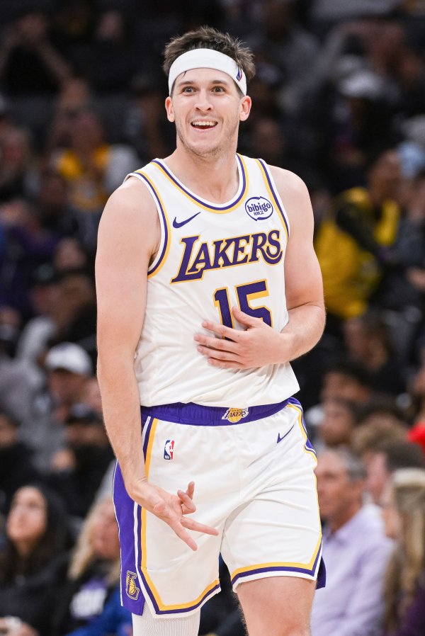 Spoelstra: Reeves là một quả h