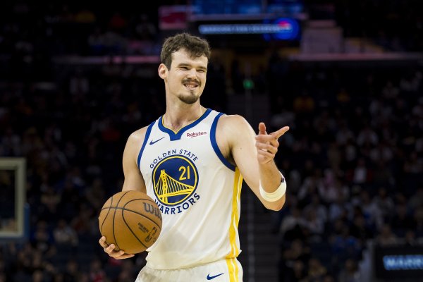 bắn nứt! Post ghi được 14 điểm