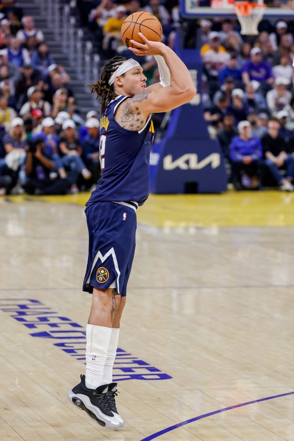 Đánh bại Warriors có thú vị kh